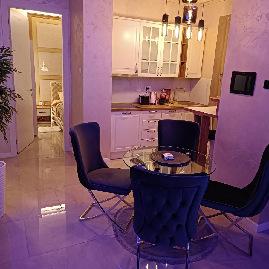 Rb Apartment 3 Lux Smart House ซูโบติกา ภายนอก รูปภาพ