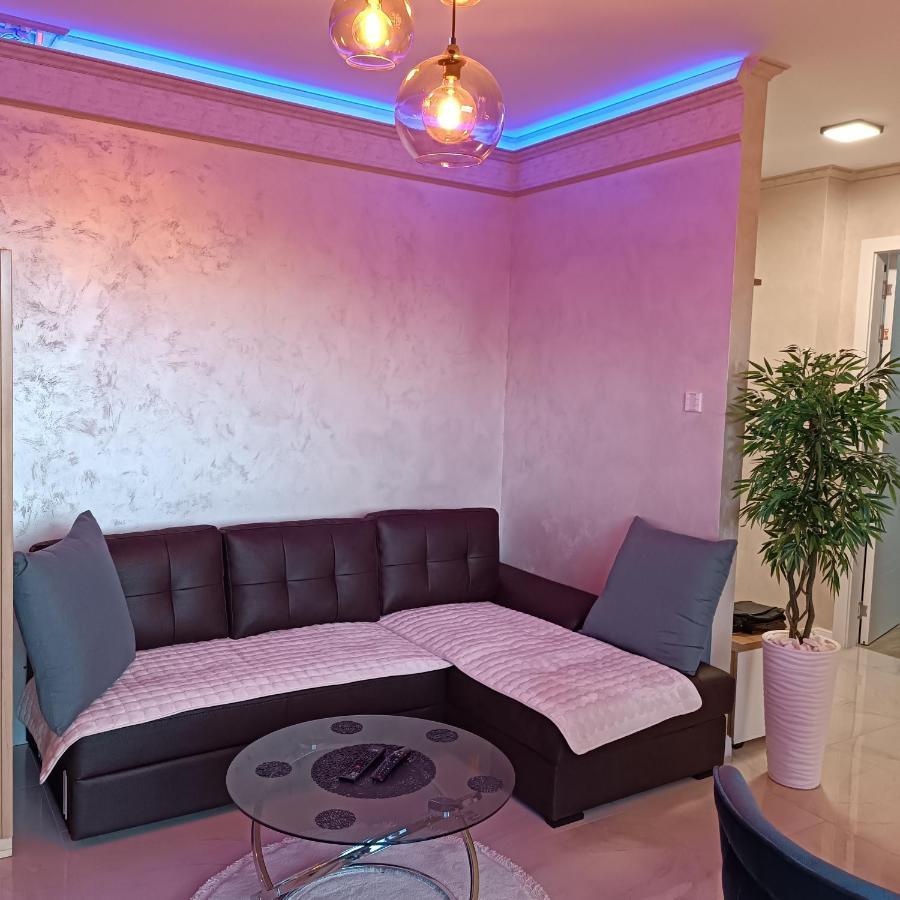 Rb Apartment 3 Lux Smart House ซูโบติกา ภายนอก รูปภาพ